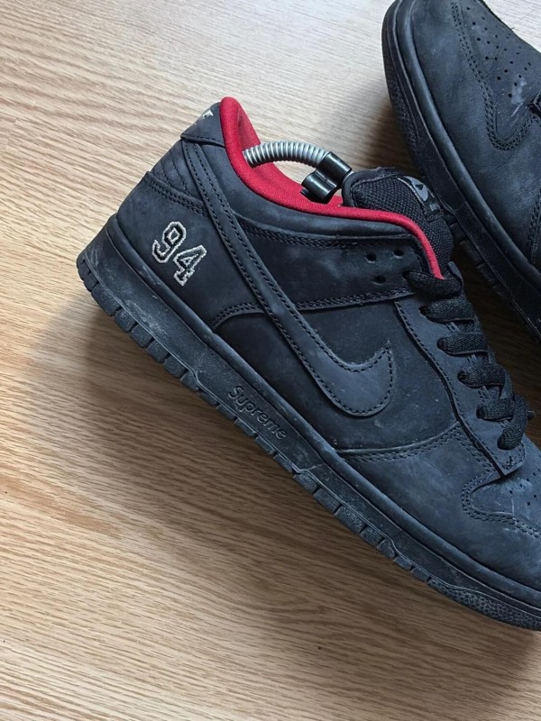 Nike dunk sb 94 supreme 2