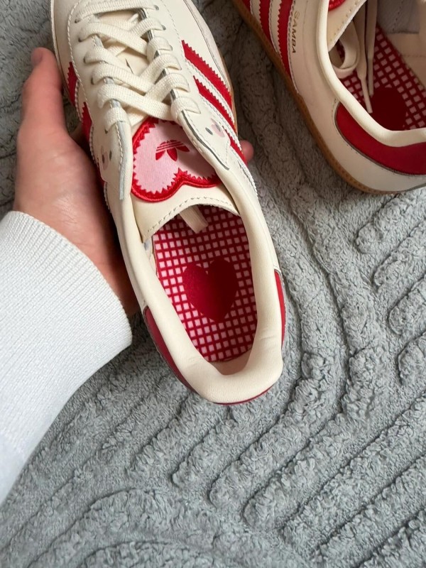 adidas samba red cream " saint valentin " Taille 40 2