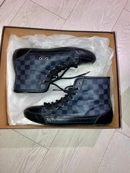 Basket Louis Vuitton Damier Leather High Graphite Black taille EU 41,5