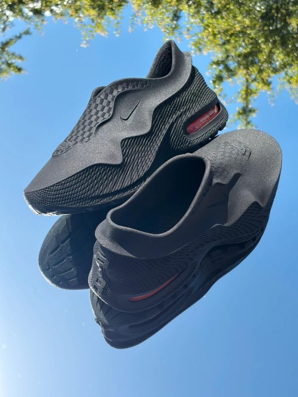 Nike Air Max 1000.2 Black Hyper Crimson - EU 45