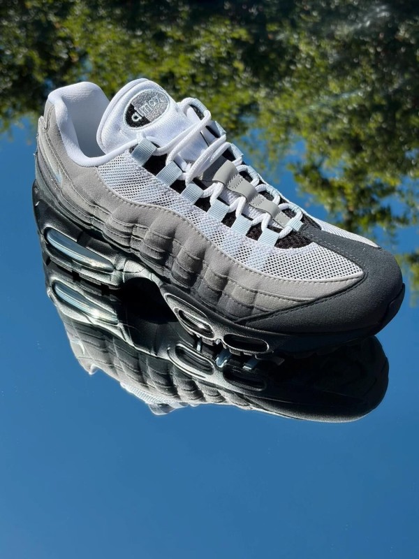 Nike Air Max 95 Blue Tint - EU 40,5 2