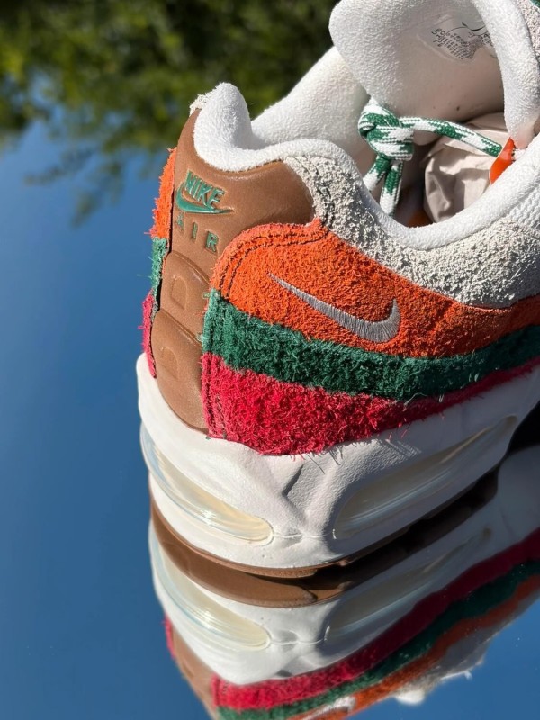 Nike Air Max 95 7-Eleven - EU 44 2