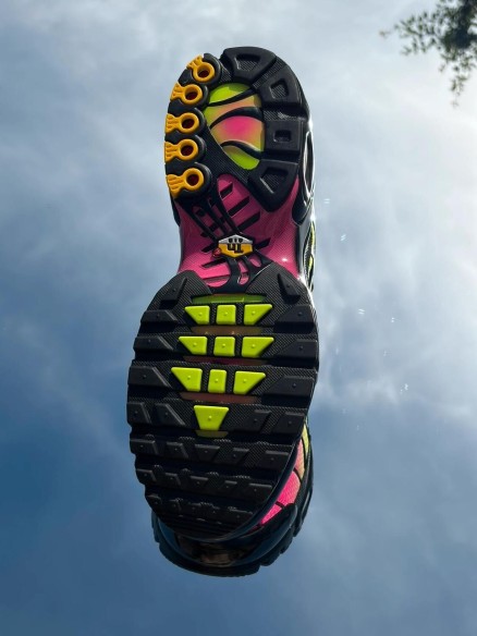 Nike Air Max Plus Hyper Pink Volt - EU 44