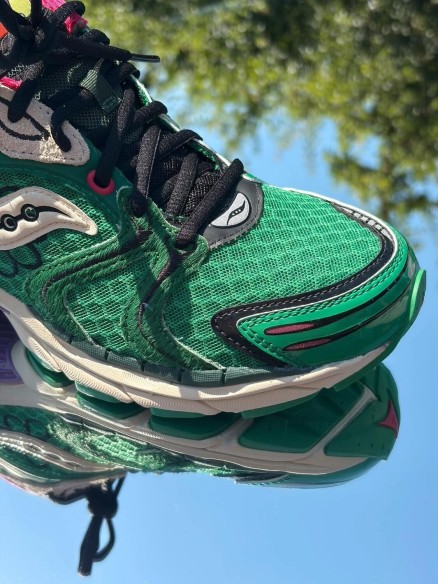 Saucony ProGrid Triumph 4 Fern X Jae Tips - EU 41