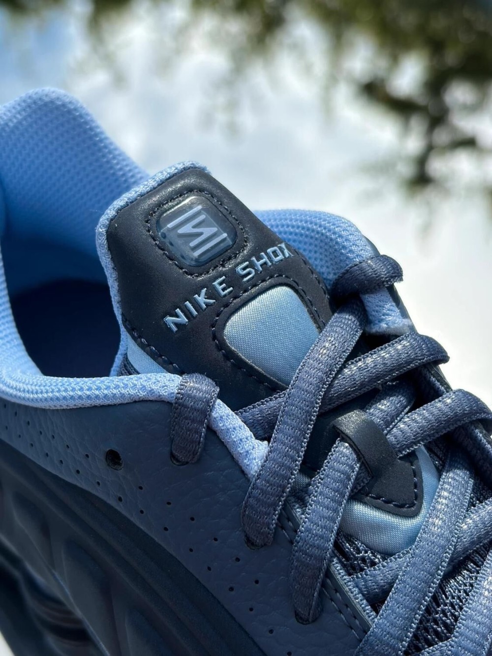 Nike Shox R4 Obsidian - EU 40