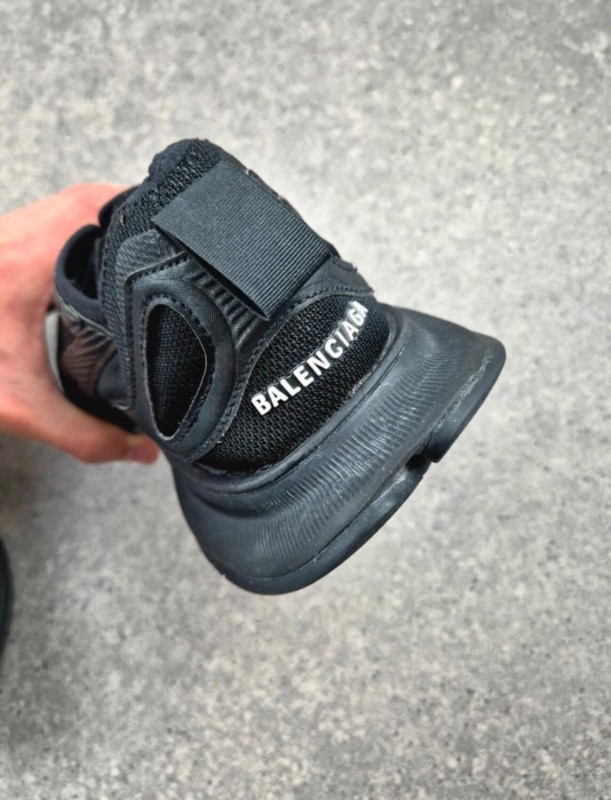 Balenciaga Circuit Black taille 41 2