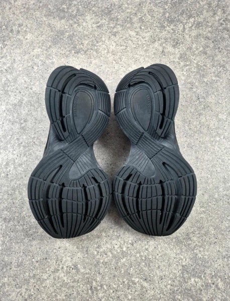 Balenciaga Circuit Black taille 41