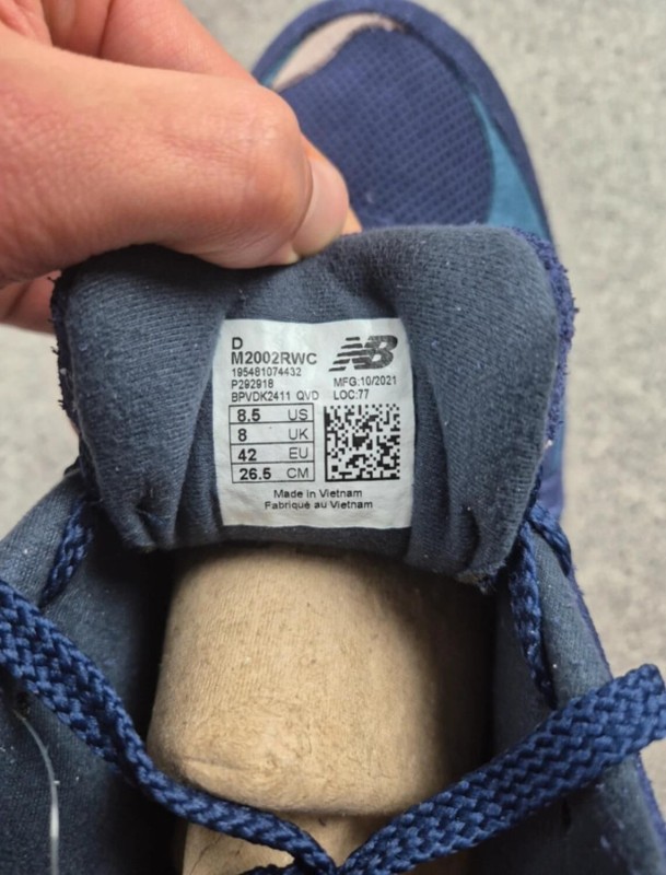 New Balance 2002r Night Tide taille 42 2