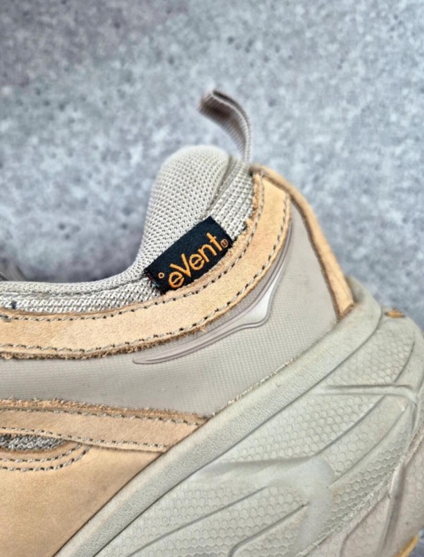 Hoka One One Tor Ultra Low Engineered Garments taille 40 2/3 2