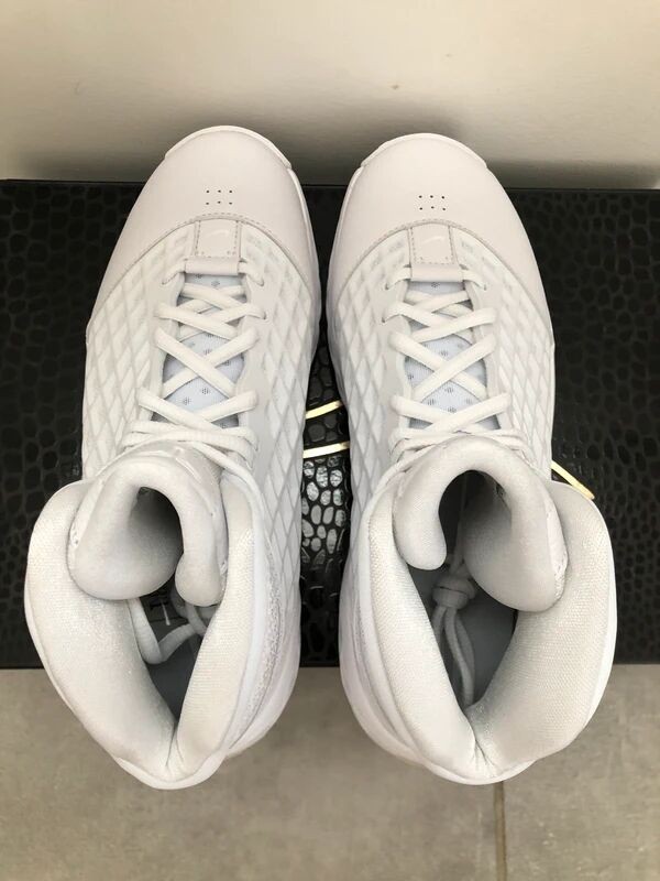 Nike Kobe III - EU 39 2