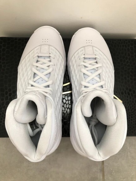 Nike Kobe III - EU 39