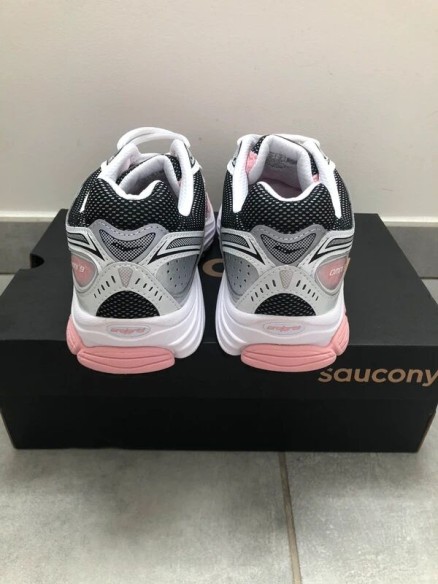 Saucony - EU 45