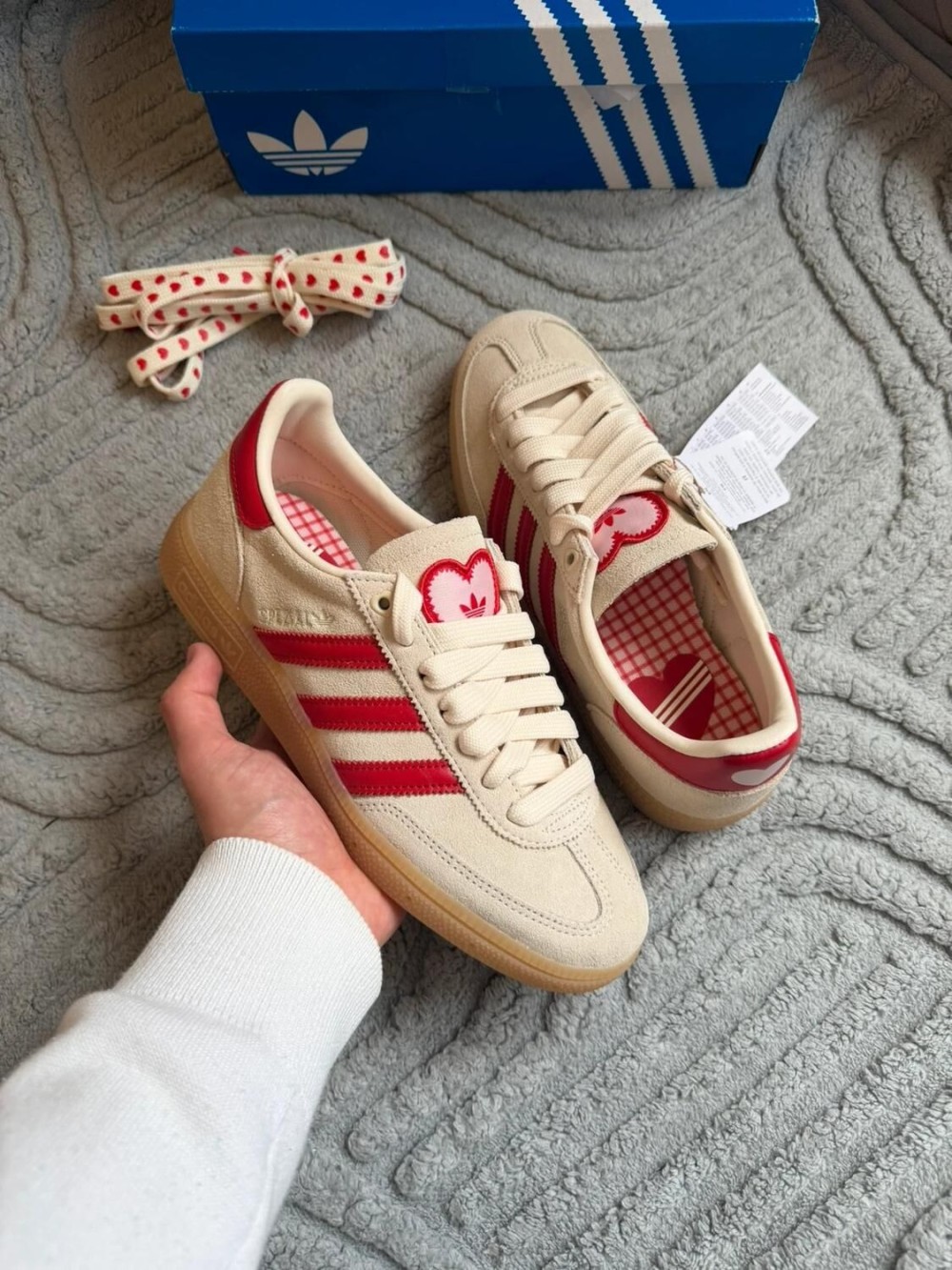 adidas handball spezial red cream " saint valentin " taille 37
