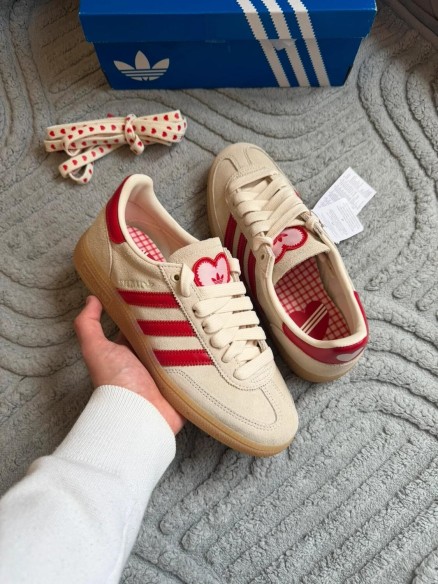 adidas handball spezial red cream " saint valentin " taille 37
