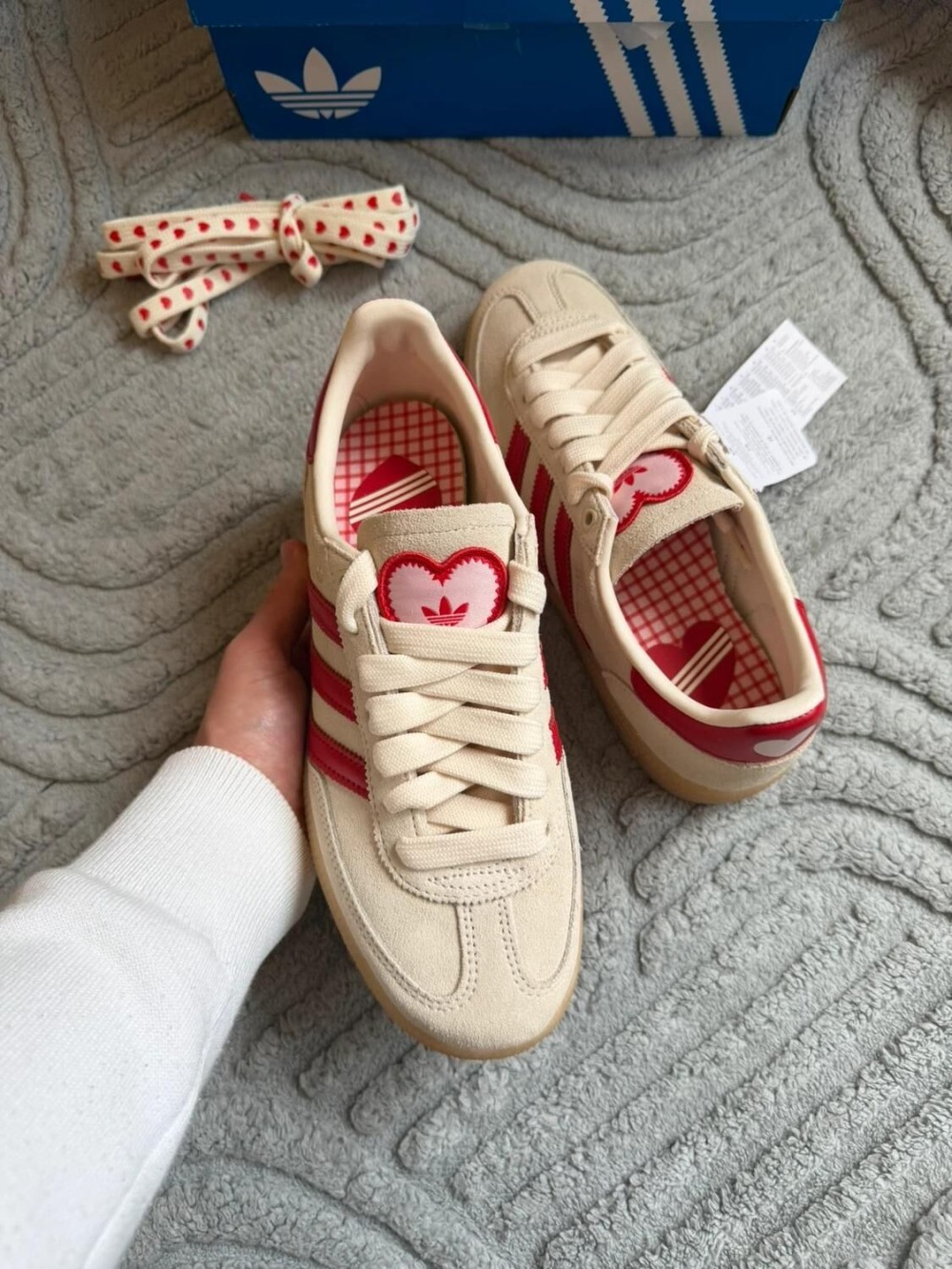 adidas handball spezial red cream " saint valentin " taille 37
