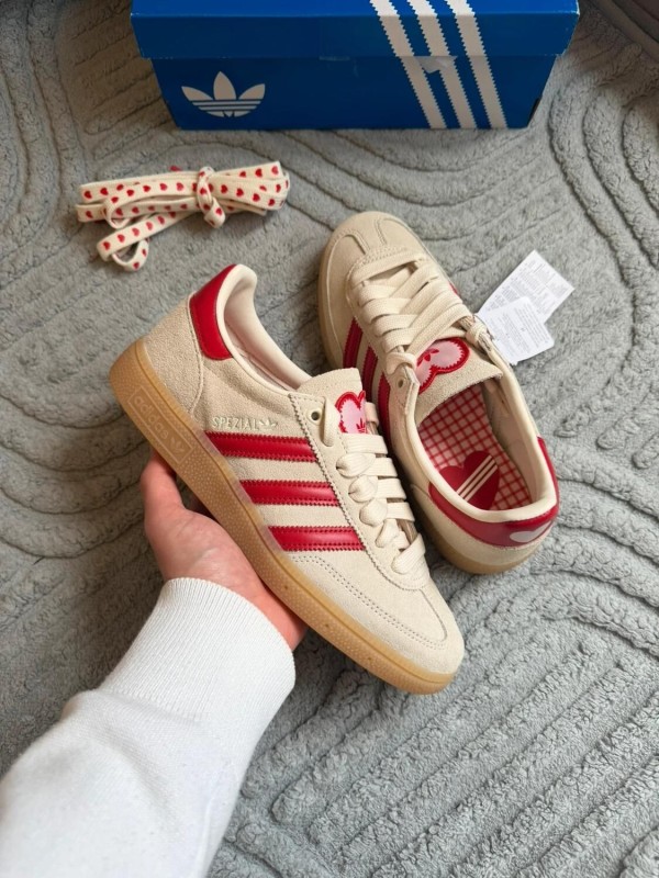 adidas handball spezial red cream " saint valentin " taille 37 2
