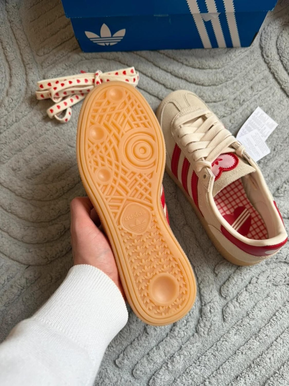 adidas handball spezial red cream " saint valentin " taille 37