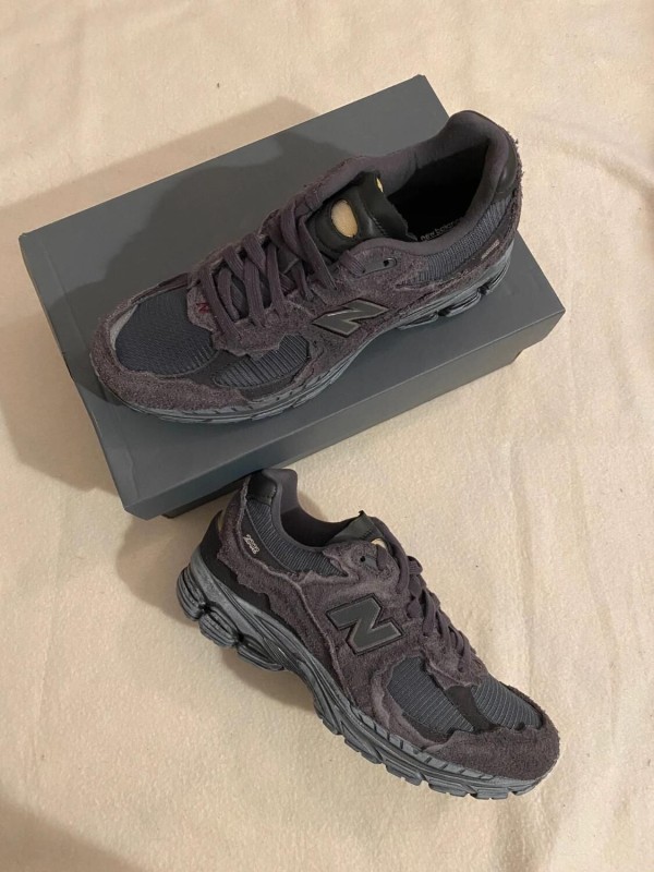 New balance 2002r protection pack black phantom 2