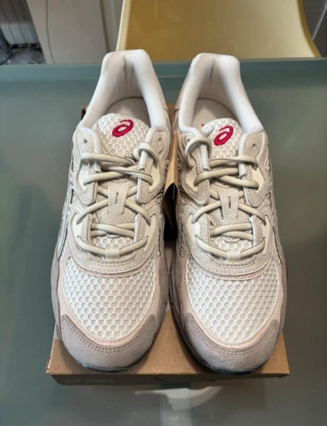 Asics gel nyc cream moonrock taille 44,5