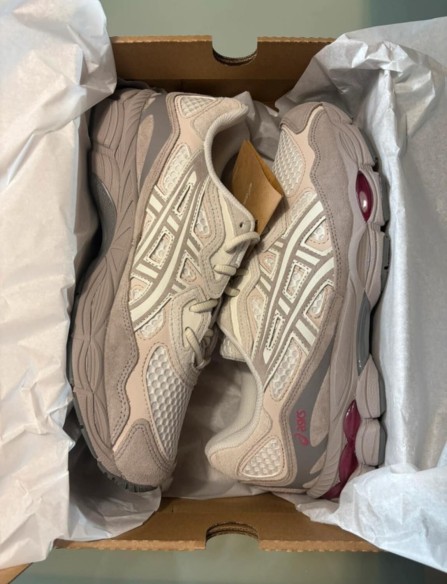 Asics gel nyc cream moonrock taille 44,5