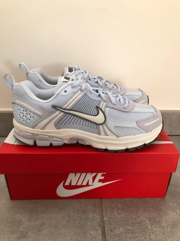 Nike vomero 5 - EU 39