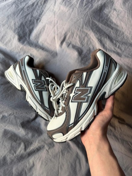 New Balance 740 Brown and Cream