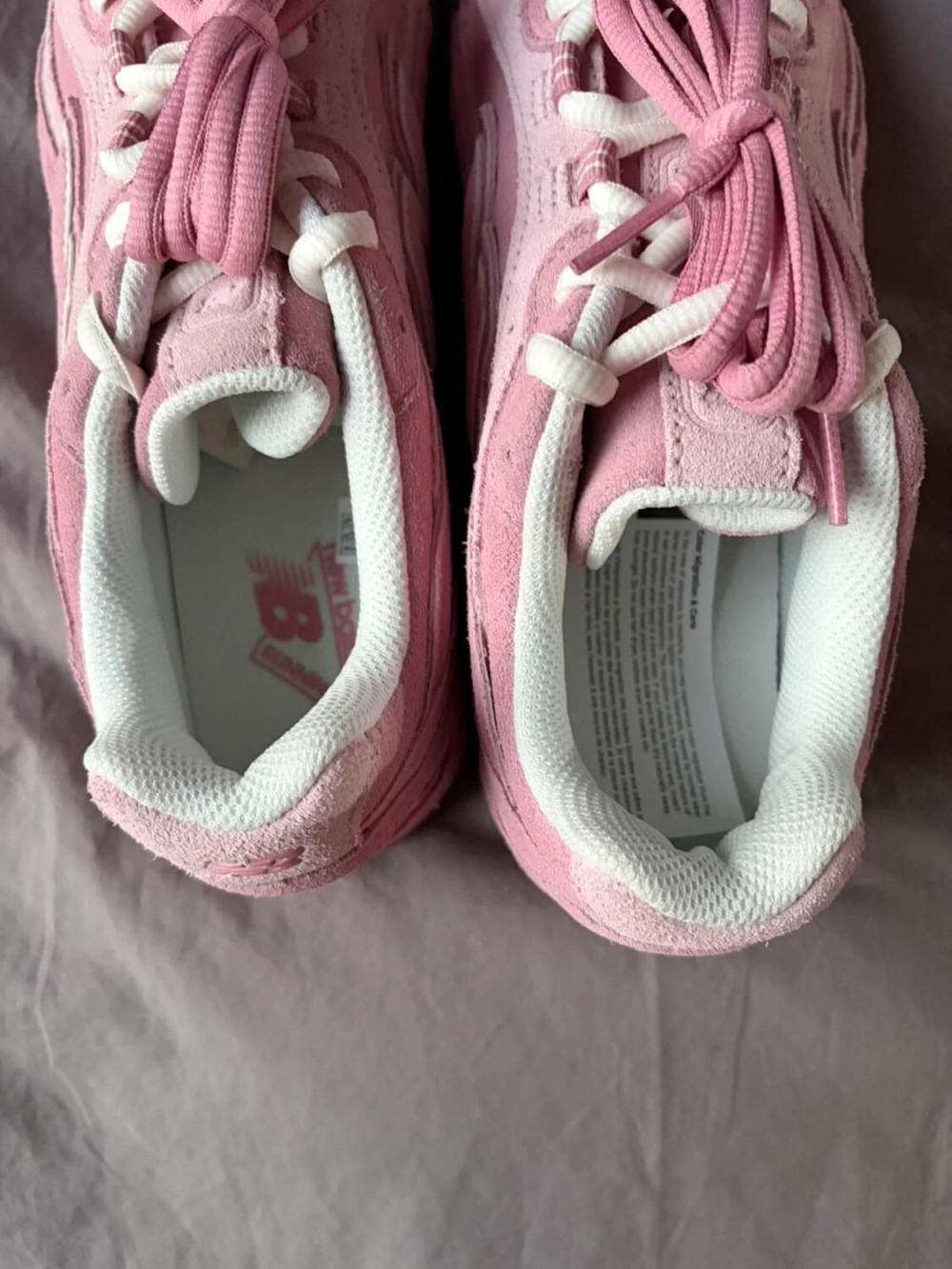 New Balance 204L Pale Pink