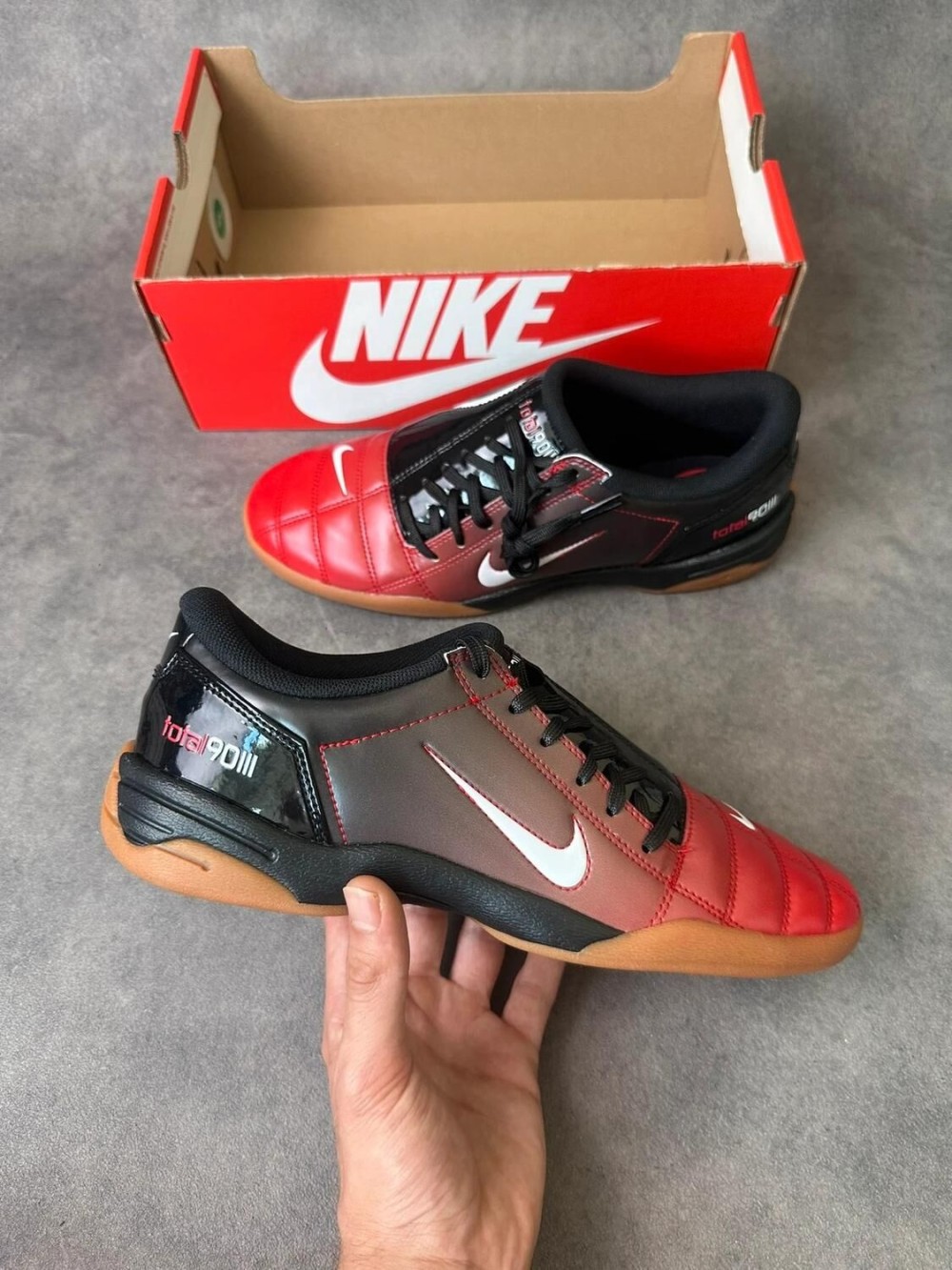 Chaussures de football nike total 90 vintage taille 40