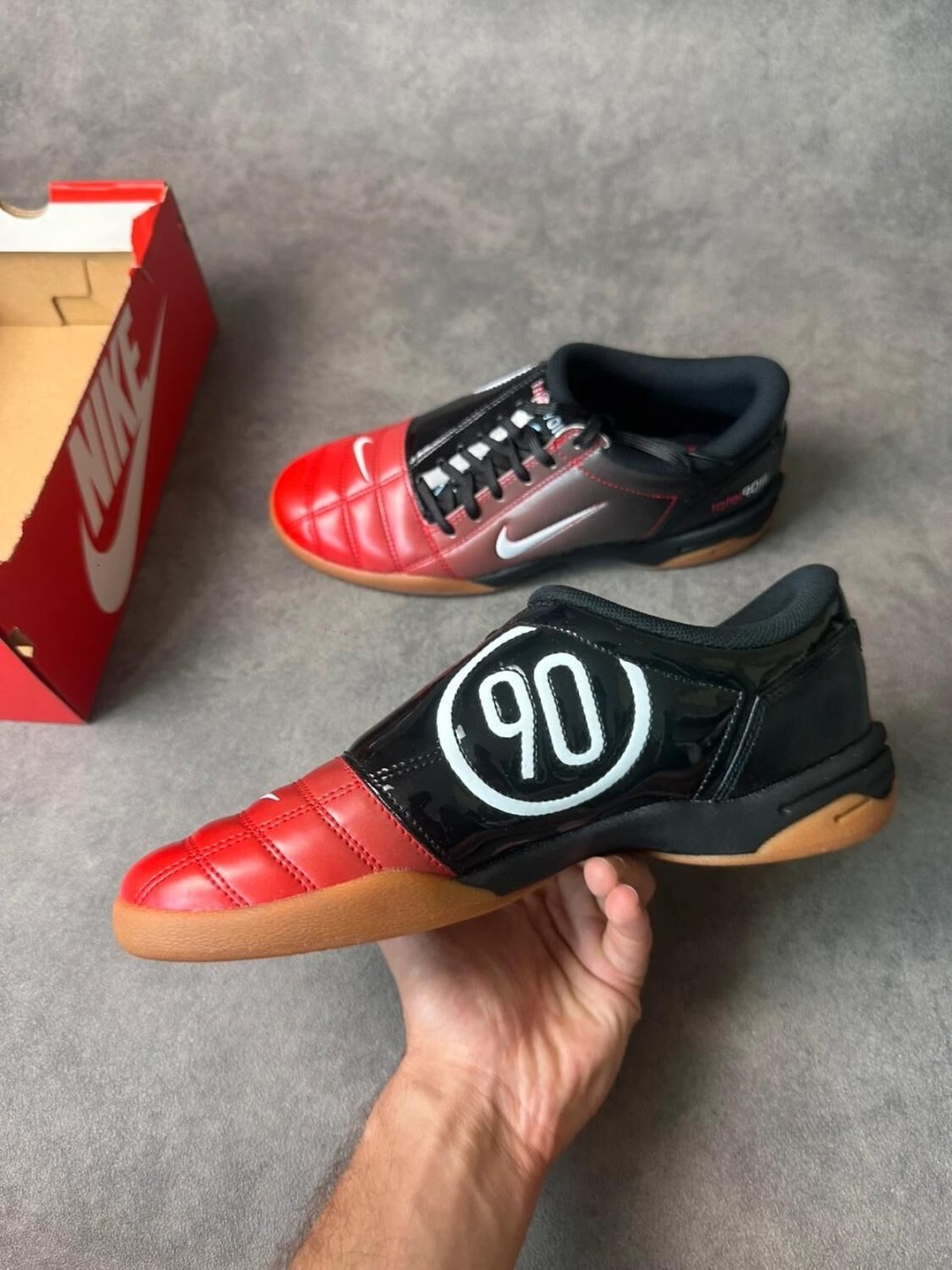 Chaussures de football nike total 90 vintage taille 42