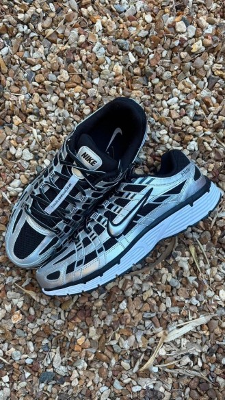 Nike p6000 metallic silver / gris argenté / noir / gris et noir taille 45,5