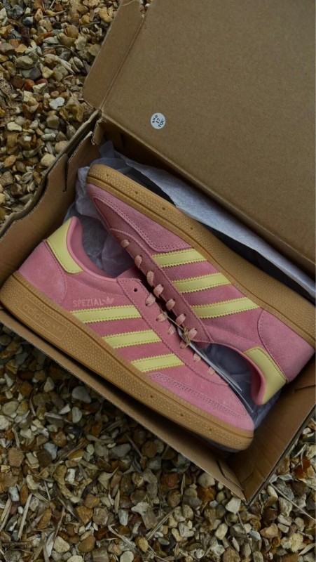 adidas handball spezial almost yellow / semi pink spark / jaune et rose / été taille 38 2