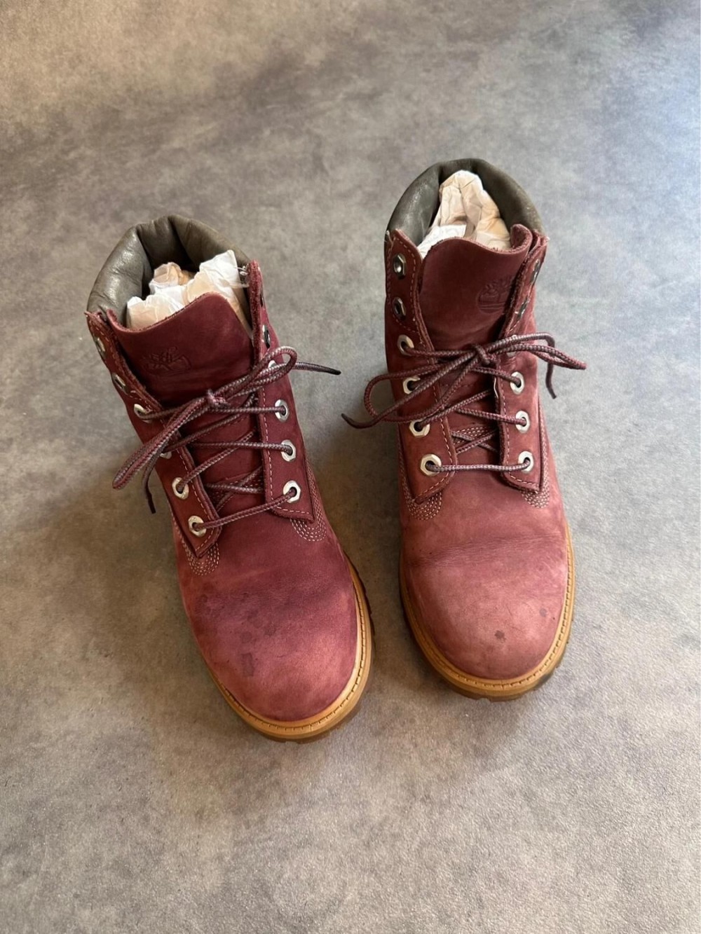 Chaussure Timberland en cuir vintage couleur bordeaux taille 38