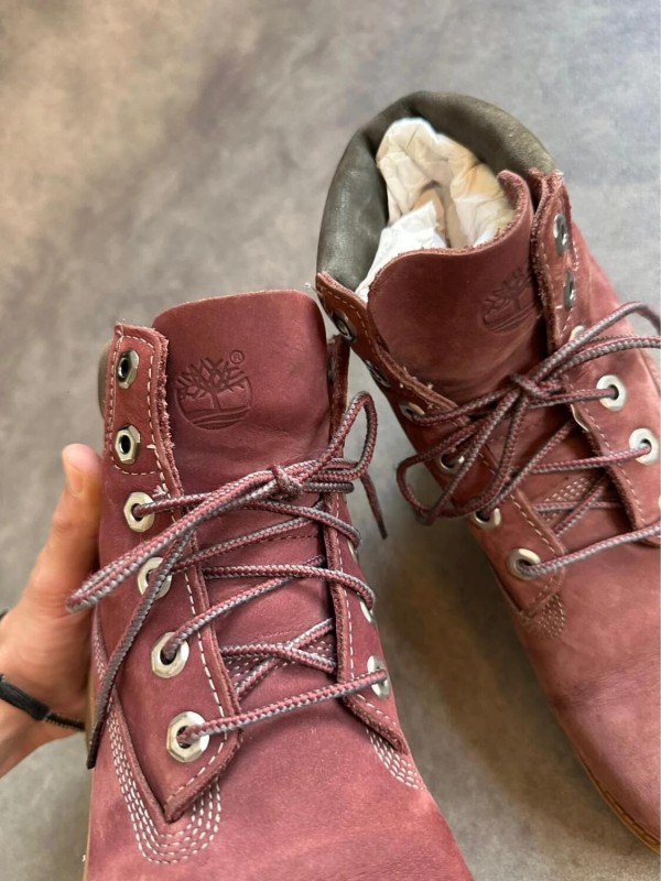 Chaussure Timberland en cuir vintage couleur bordeaux taille 38 2