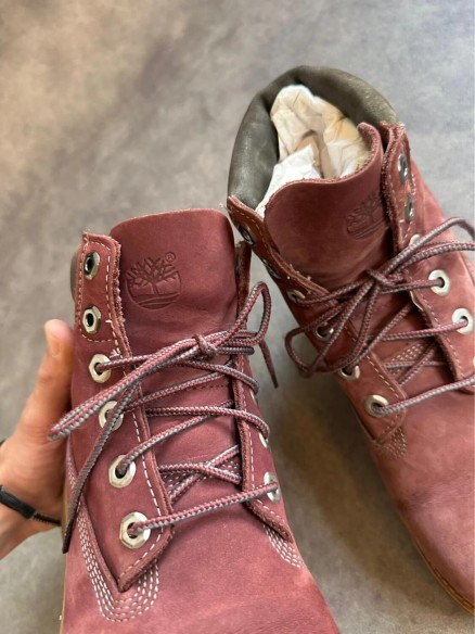 Chaussure Timberland en cuir vintage couleur bordeaux taille 38