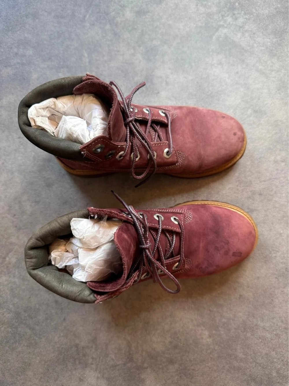 Chaussure Timberland en cuir vintage couleur bordeaux taille 38