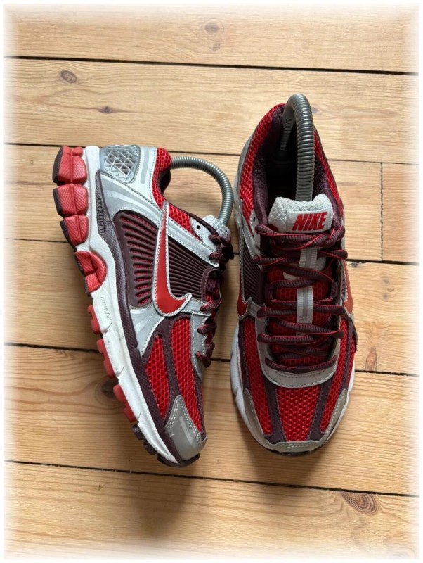 Nike Vomero 5 Red - taille 37,5 2