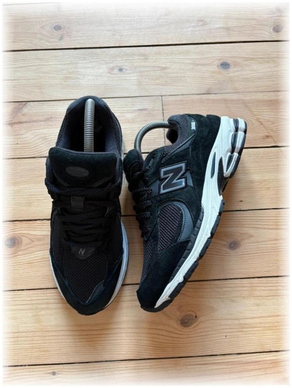 New balance 2002r Black - taille 39,5 2