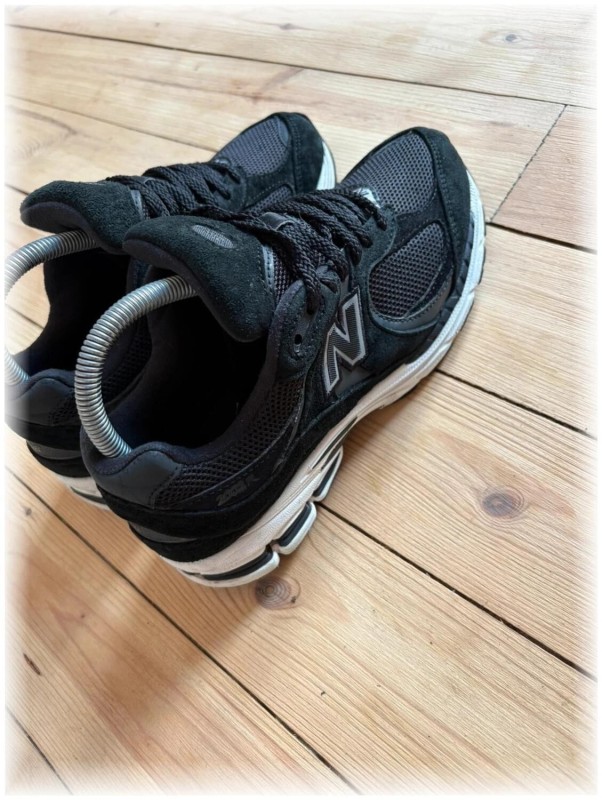 New balance 2002r Black - taille 39,5 2