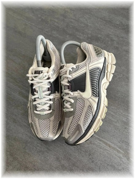 Nike Vomero 5 - taille 37,5