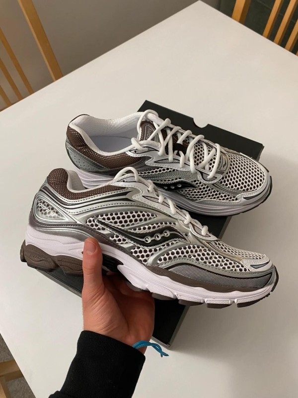 Saucony Progrid Omni 9 Blanc/Brun