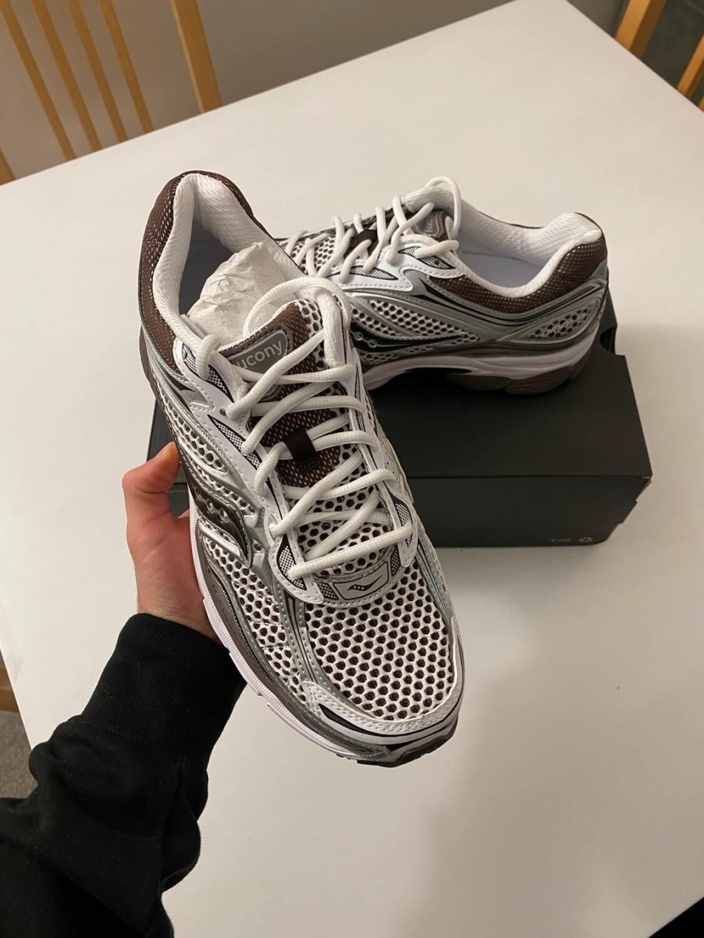 Saucony Progrid Omni 9 Blanc/Brun