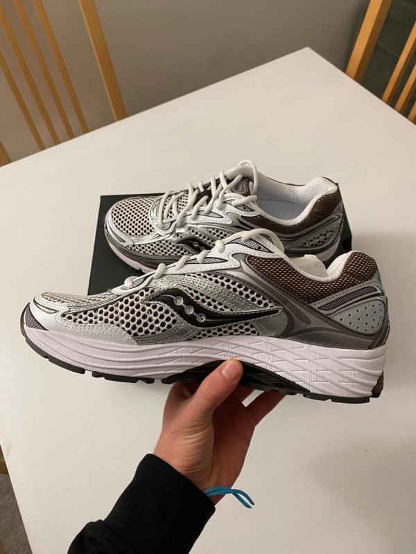 Saucony Progrid Omni 9 Blanc/Brun 2
