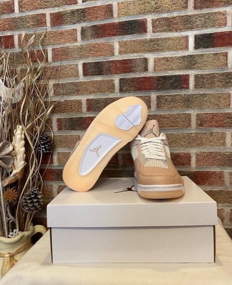 Jordan 4 Retro Shimmer (W)