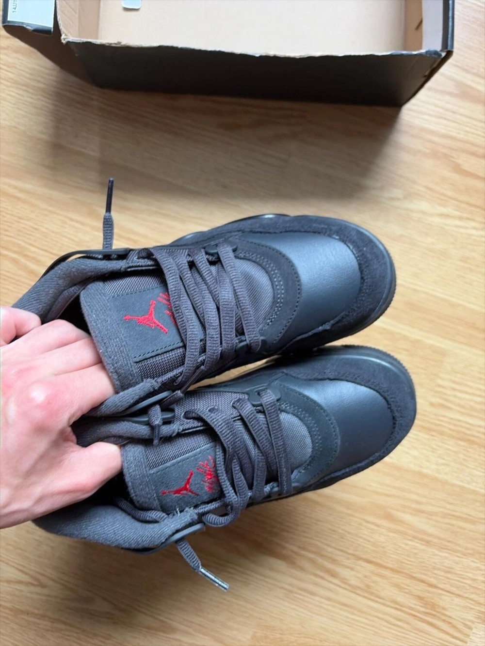 Nike air jordan 4 rm noir rouge taille 38,5