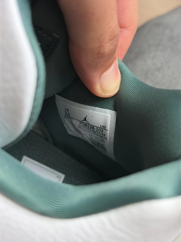 Nike air jordan 4 oxydized green 2