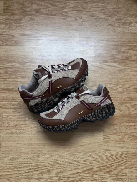 Nike humara jacquemus marron