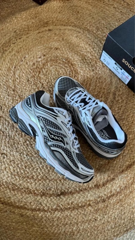 Saucony Progrid Omni 9 Grey Silver - Taille 42