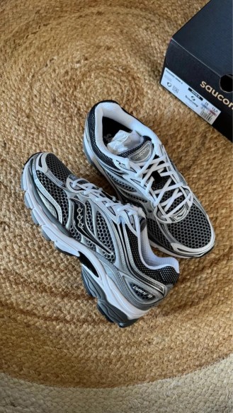 Saucony Progrid Omni 9 Grey Silver - Taille 44