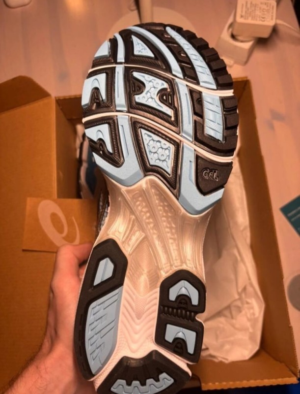 Asics Kayano 14 Artic Sky Pure Silver Taille 44,5 2