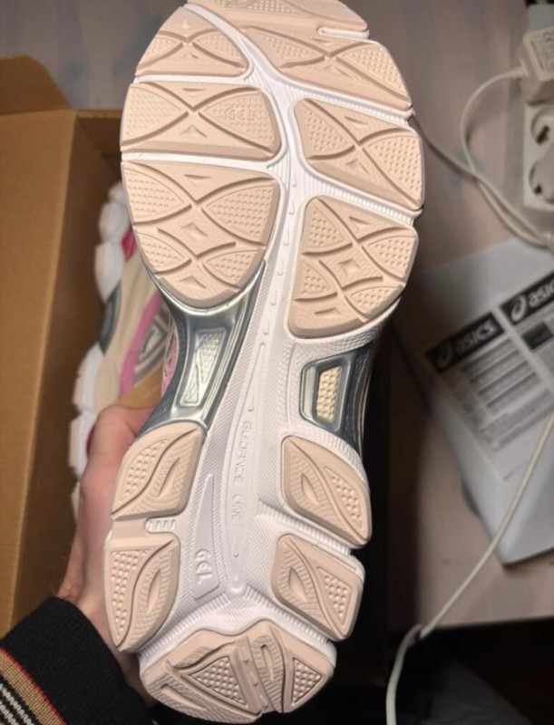 Asics Gel NYC Cream Mineral Beige taille 38 2